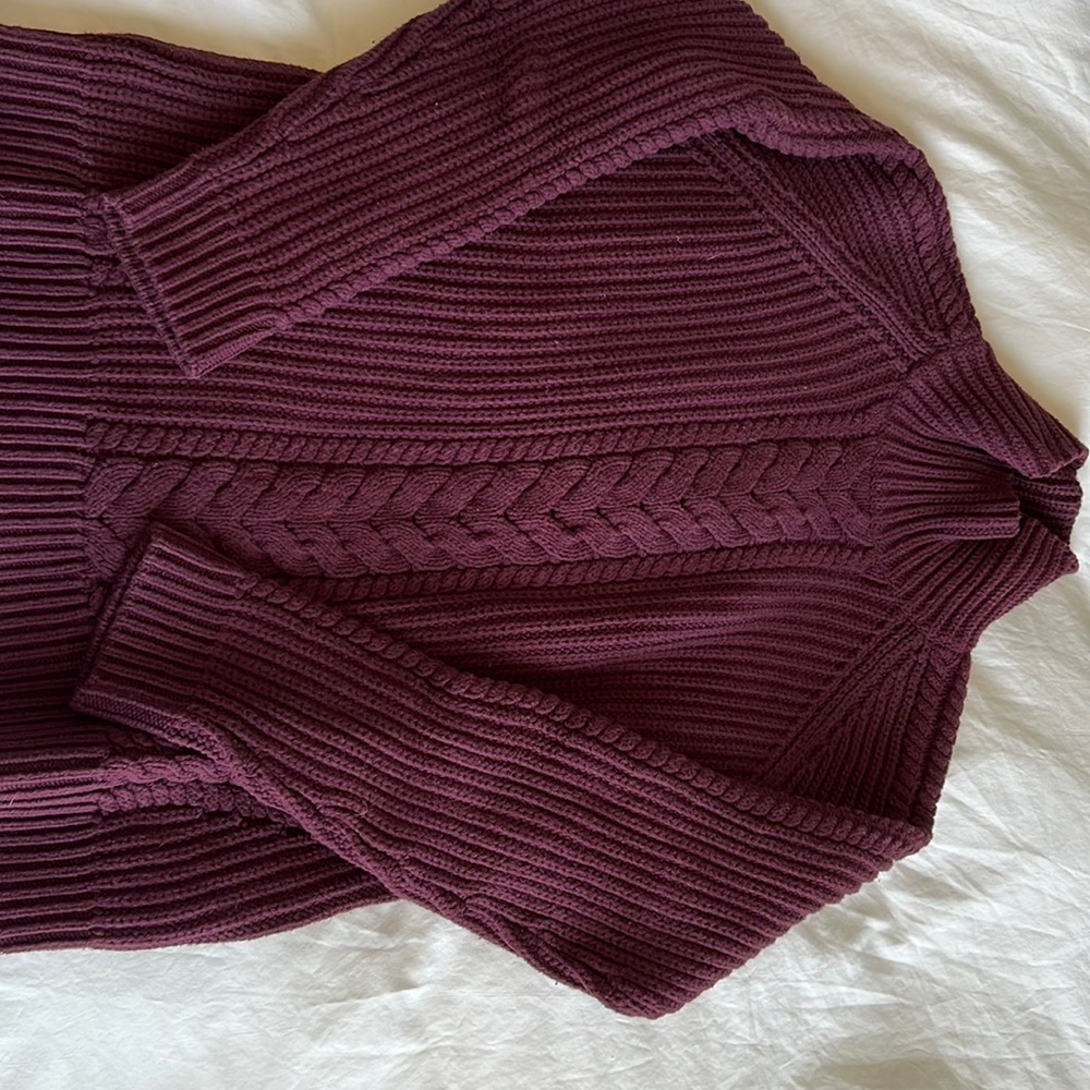 Lululemon turtle neck sweater